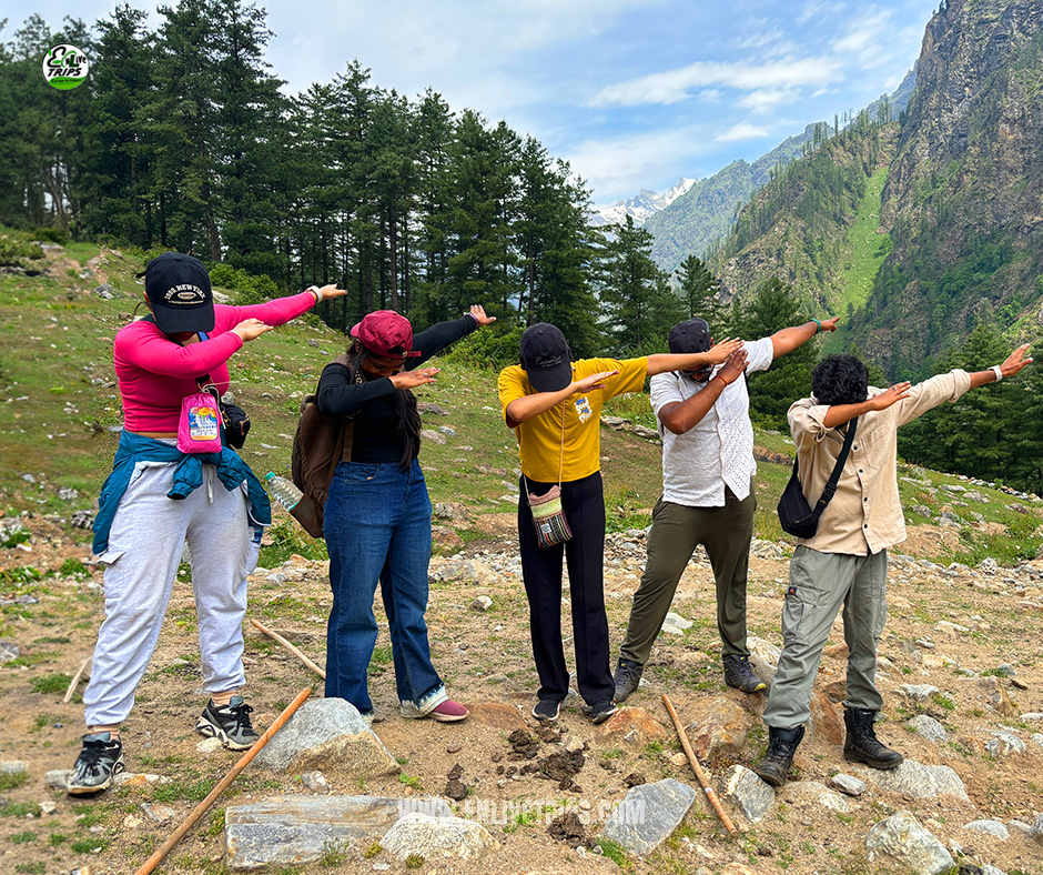 Kasol Kheerganga Trek package from Delhi 1