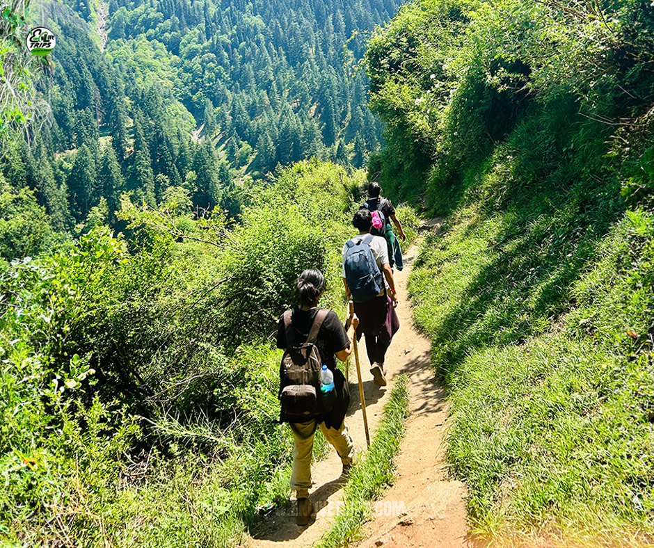 Kasol Kheerganga Trek package from Delhi 0